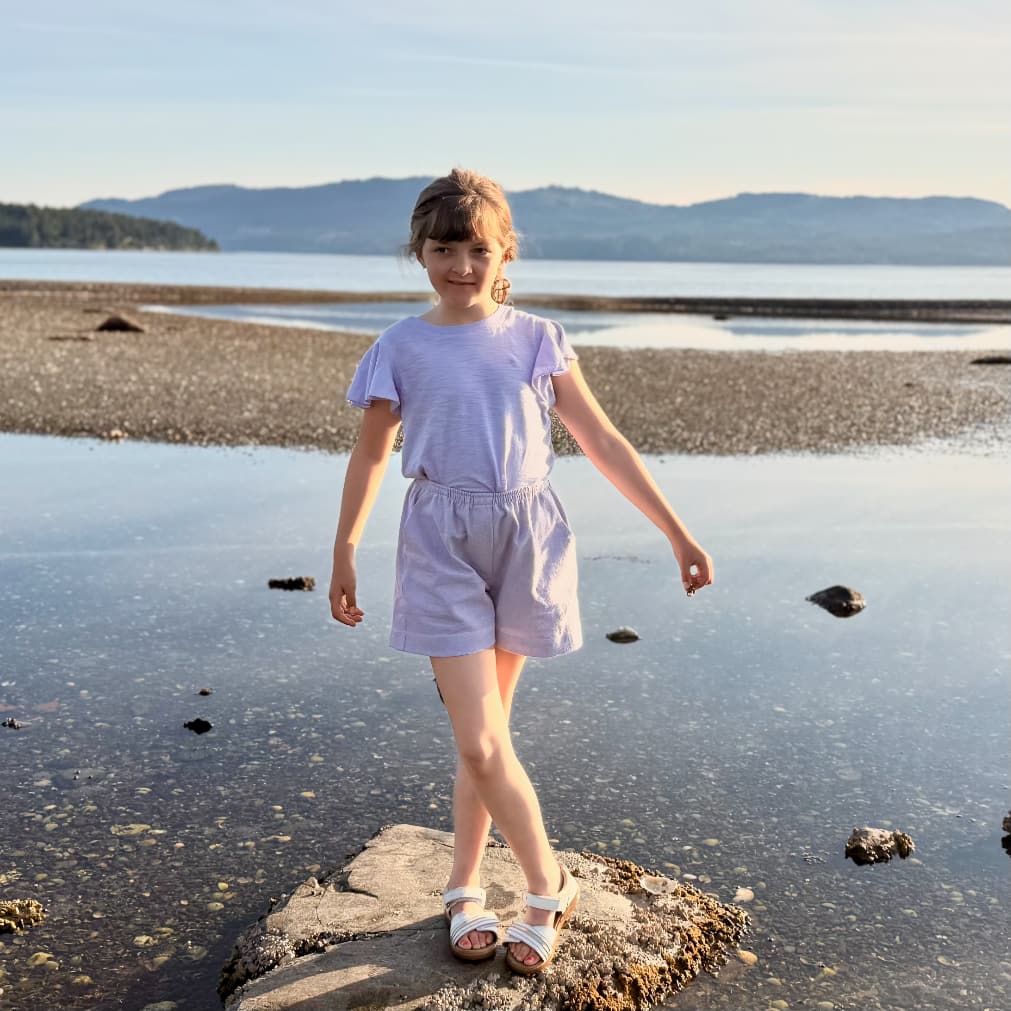 Organic Cotton/Bamboo Featherweight Flutter T-Shirt in Lavender | Endless Summer