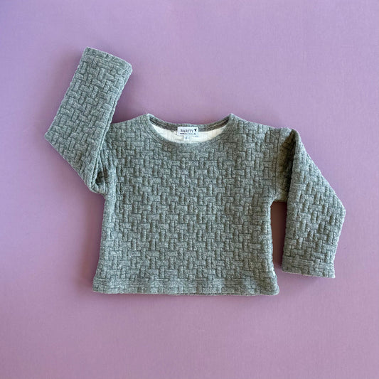Quilted Boxy sweater, in grey RTS